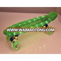 Wellshow Sport 4 Wheel Skateboard Retro Mini Cruiser for Skate with Light