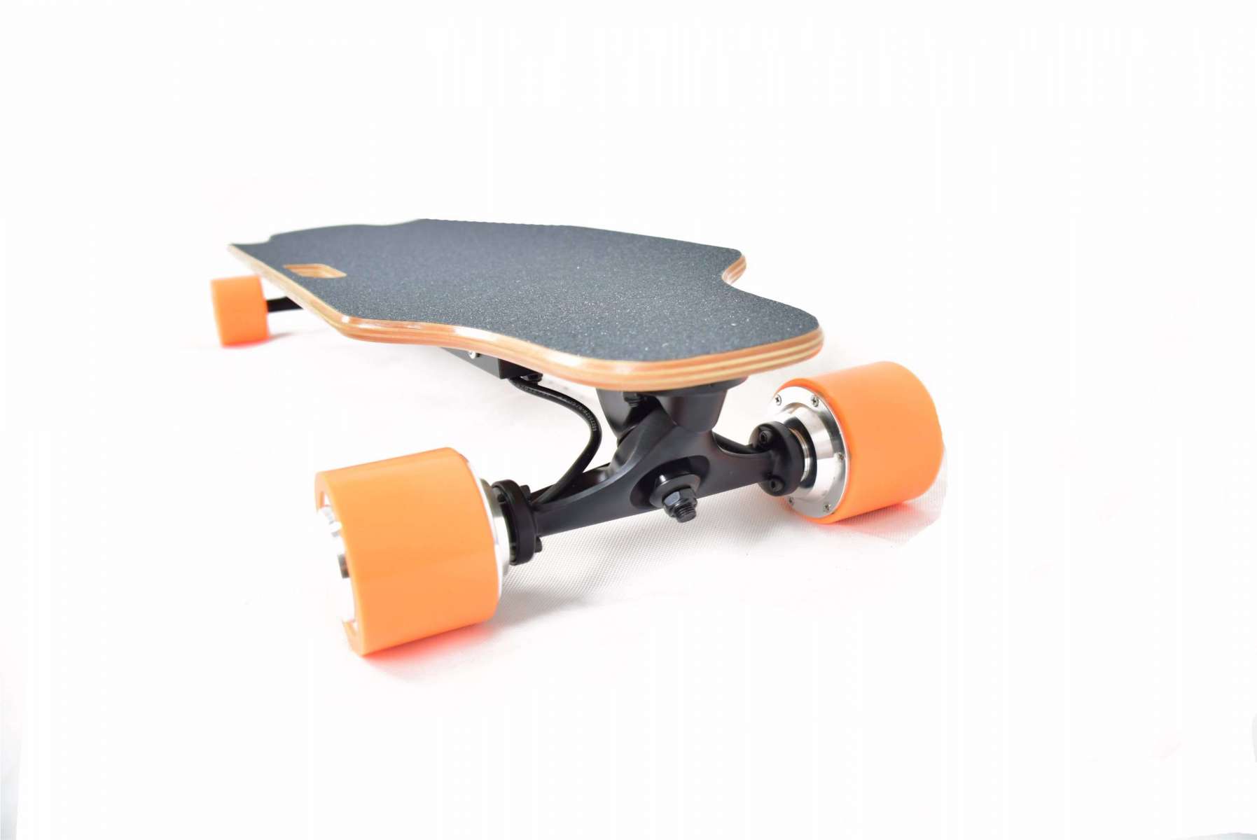 2017 Hot-Selling Wireless Control Skateboard High Quality Boosted Electric Skateboard